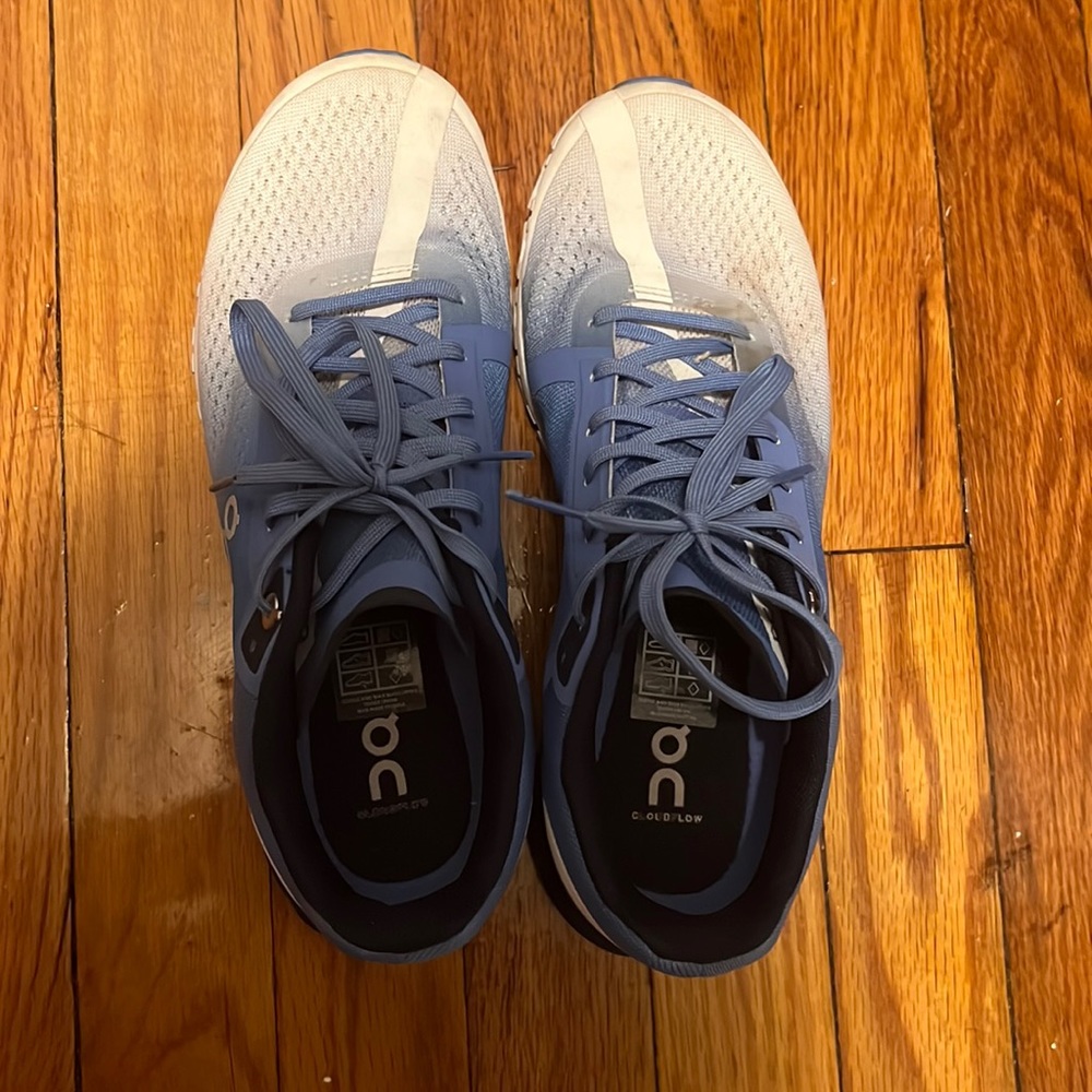 ON Sneakers